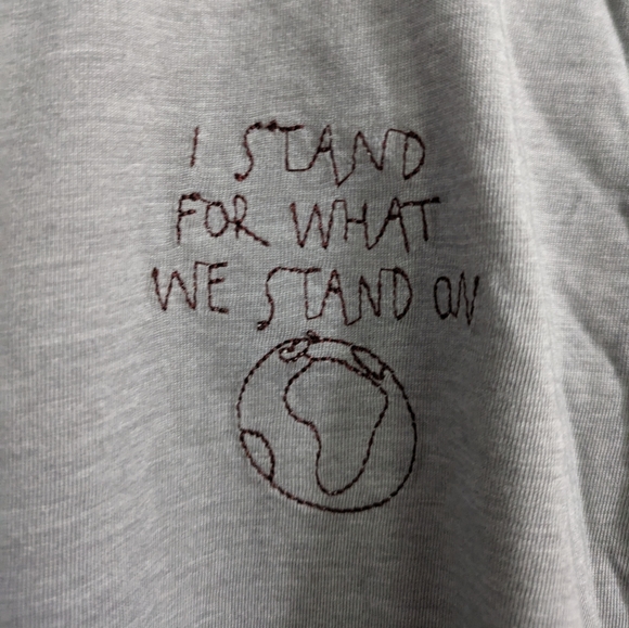 Tentree tshirt - Picture 2 of 3